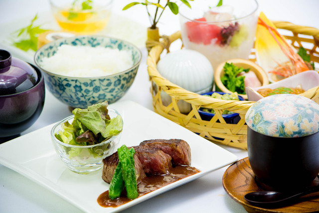 ゆう月的实拍高清图