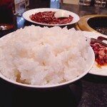 焼肉亭的实拍图