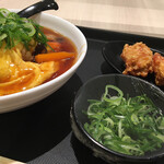 ラーメン 横綱 みのおキューズモール店的實拍圖