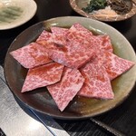 炭火焼肉ながとや的实拍图