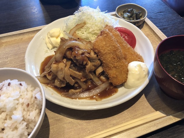 やきとん チャールストン 品川シーズンテラス店的實拍高清圖