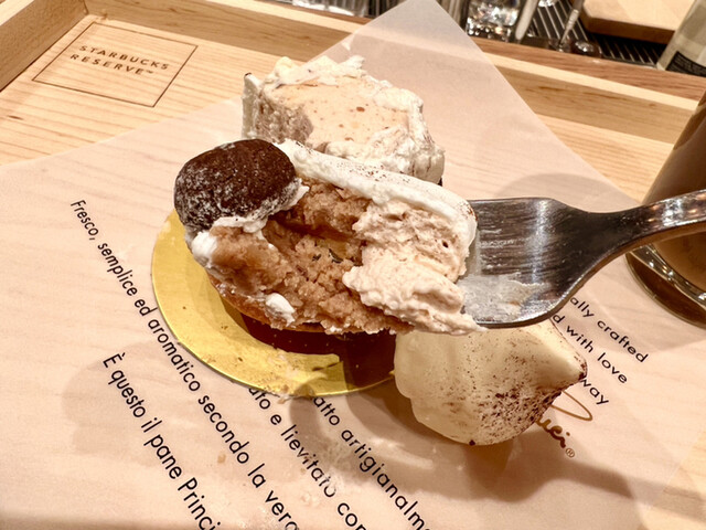 recommendations image for スターバックス リザーブ(R)ストア 銀座マロニエ通り