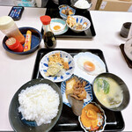 安全入船食堂的實拍圖