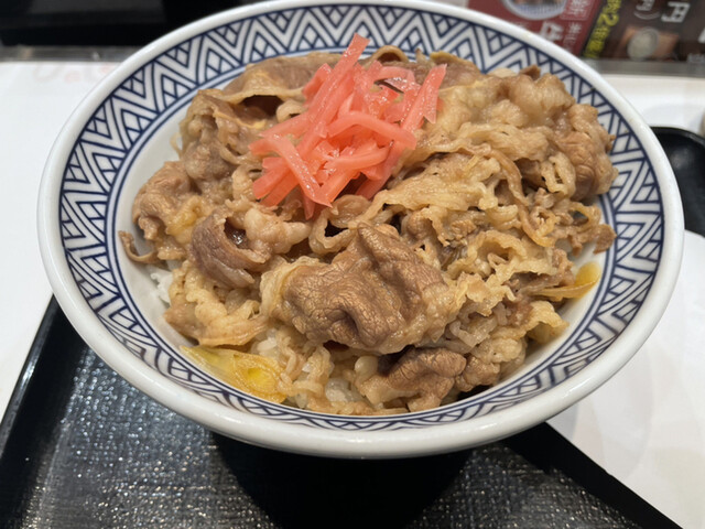 吉野家 御堂筋難波店的实拍高清图