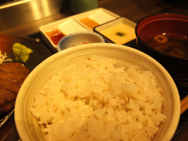 牛かつ もと村 コレド室町店的實拍高清圖