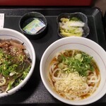 なか卯 北野白梅町店的实拍图
