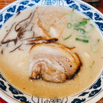 九州らーめん亀王 難波ＮＧＫ前店的實拍圖