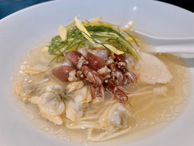 鶏そば・ラーメン Tonari的實拍高清圖