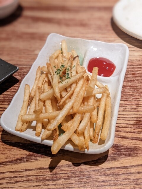 大衆すし酒処 うおしん酒場的實拍高清圖