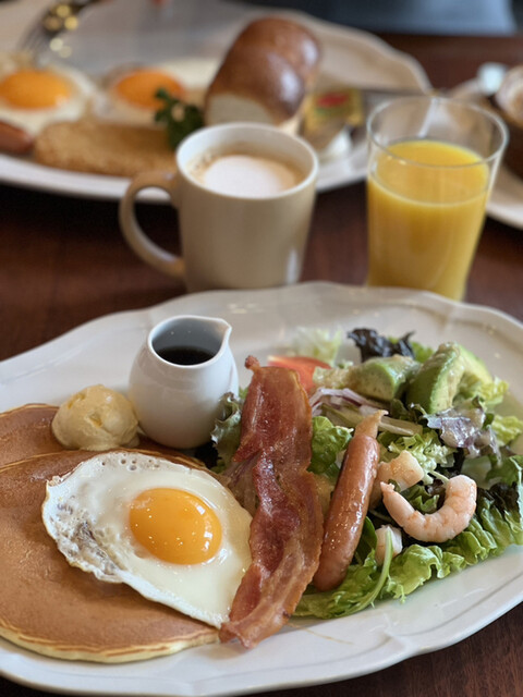 recommendations image for ロイヤルホスト 新宿店