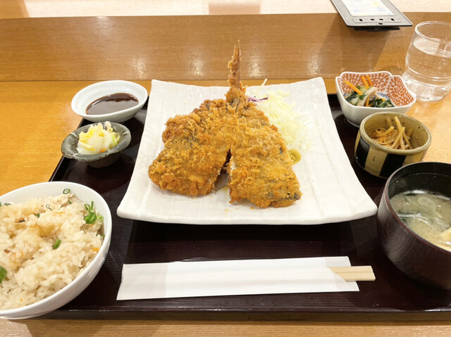 寅福 ルミネ新宿店的實拍高清圖