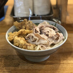 自家製さぬきうどんと肉 甚三 大門店的實拍圖