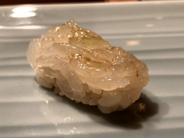 青山鮨孝的實拍高清圖