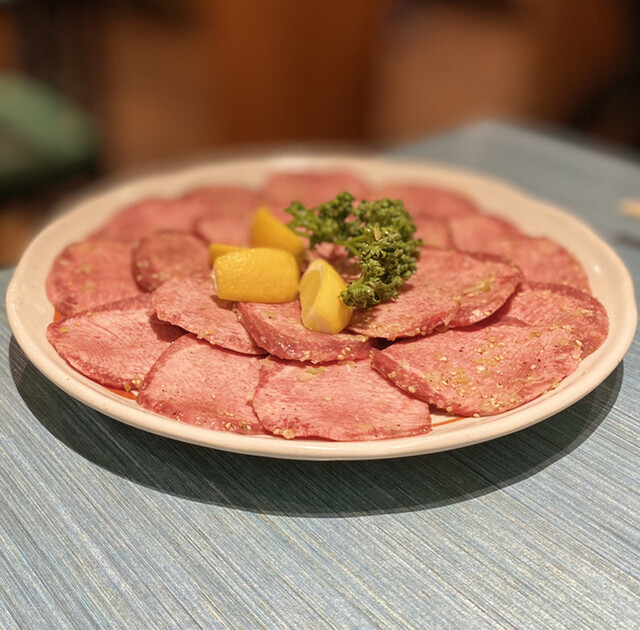 recommendations image for 炭火焼肉 こうしん