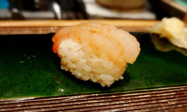 すし屋魚真 下北沢店的實拍高清圖