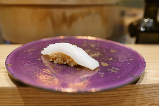 鮨 Suntos的实拍高清图