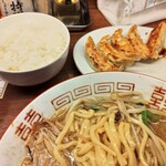 濃厚タンメン子安食堂的實拍圖