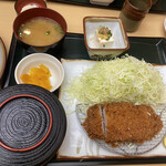 とんかつ伊勢  新宿野村ビル店的實拍圖
