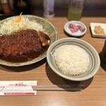 矢場とん 東京駅グランルーフ店的實拍圖