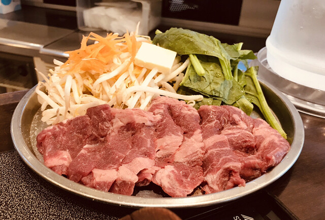 recommendations image for 肉屋の正直な食堂 新宿御苑店