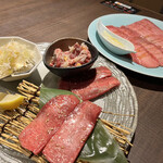 焼肉トラジ 麻布十番店的实拍图
