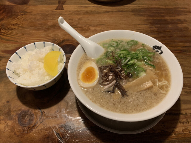 熟成細麺 宝屋 西小路五条店的實拍高清圖