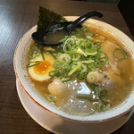 三興飯店的实拍图