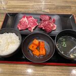 七輪焼肉 安安 美しが丘店的实拍图