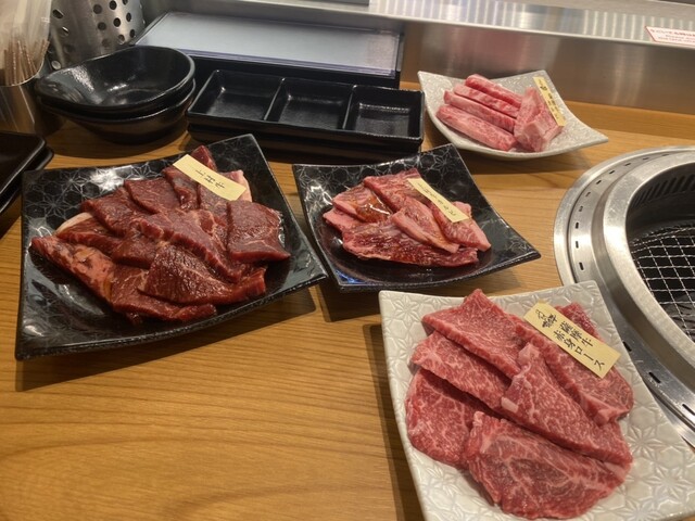 幸せの焼肉食べ放題 かみむら牧場 堺もず泉北1号線店的實拍高清圖