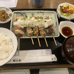 元祖やきとり串八珍 市ヶ谷駅前店的實拍圖