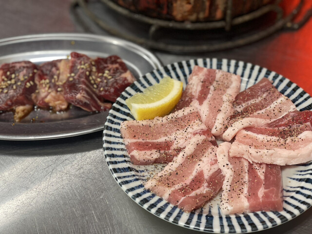 炭火焼肉 芝浦ホルモン的實拍高清圖