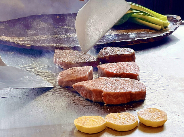 鉄板焼 やまなみ的实拍高清图