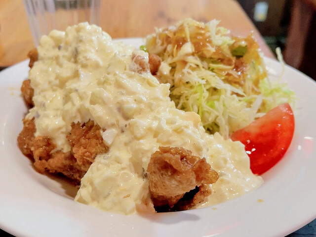チキン南蛮専門店 タルターレ的實拍高清圖