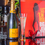 バー クラ クラ的实拍图