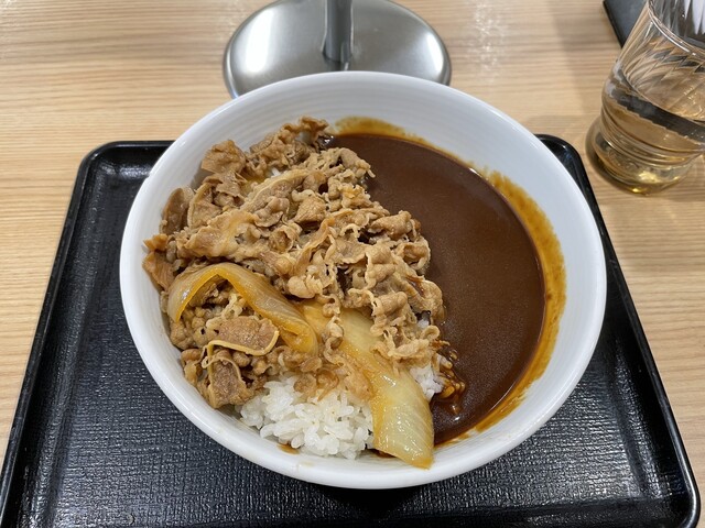 吉野家 三鷹駅南口店的實拍高清圖