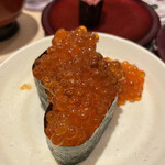 回転寿し魚まる的实拍图