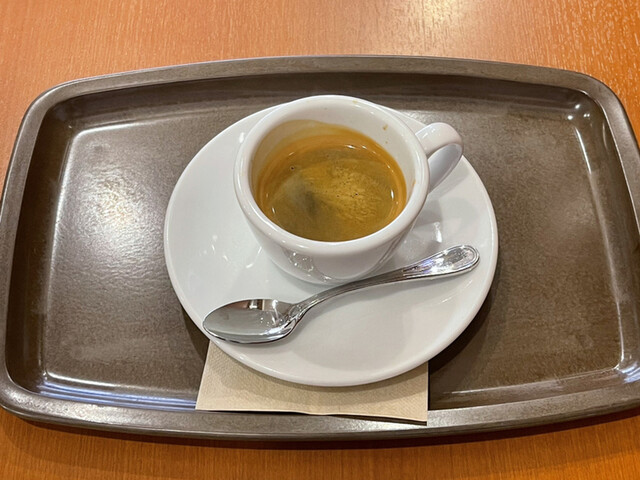 recommendations image for カフェ・ベローチェ 岩本町店