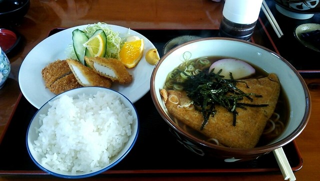 磯屋的实拍高清图