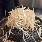 羊肉炭火焼 肉汁屋的實拍圖