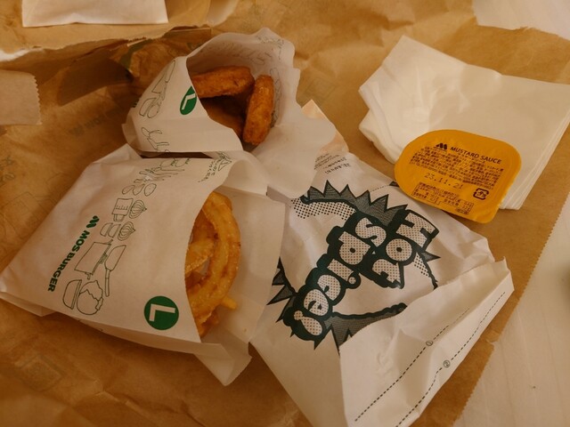 モスバーガー なんばウォーク店的實拍高清圖