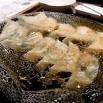博多餃子舎 鉄なべ 西池袋店的實拍圖