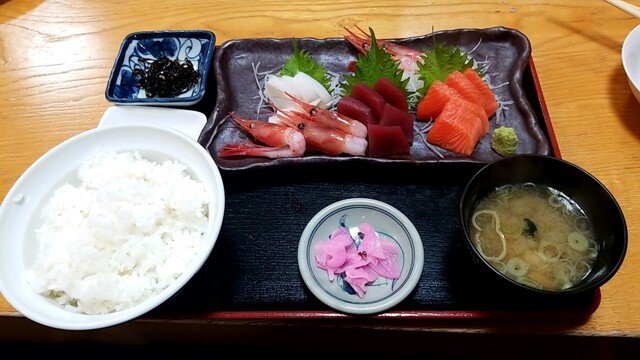 まるみ食堂的實拍高清圖