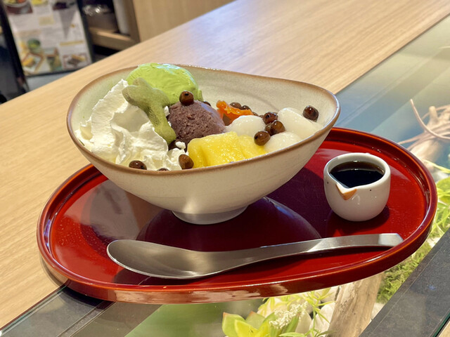recommendations image for 茂助だんご 羽田エアポートガーデン店