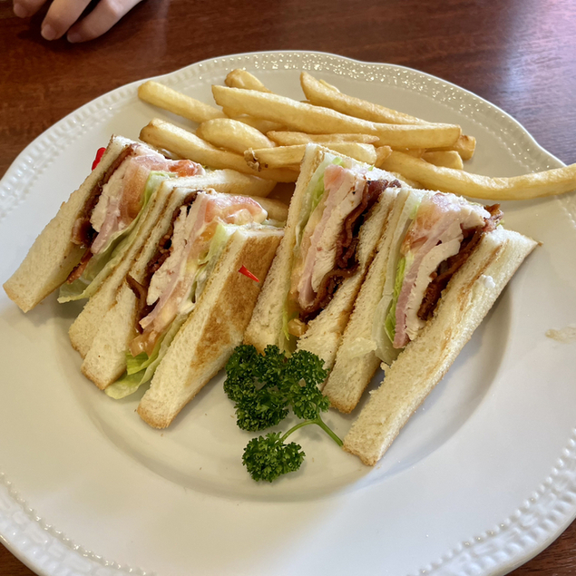 ロイヤルホスト 桜川店的实拍高清图