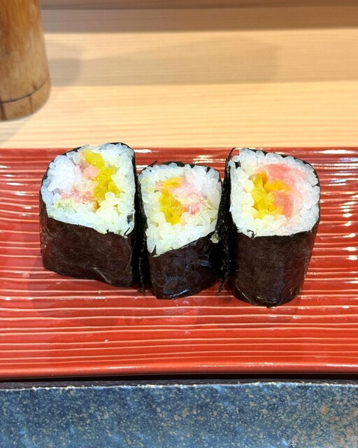 元祖ぶっち切り寿司 魚心 心斎橋店的實拍高清圖
