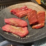 焼肉家 KAZU 神楽坂的实拍图