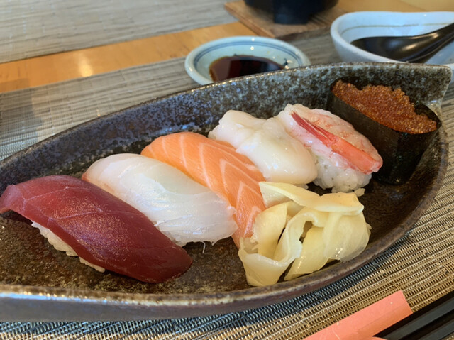 寿司・海鮮焼 藤花的实拍高清图