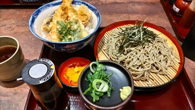 どんぶり専門店 丼丼亭 弁天町オーク店的實拍高清圖