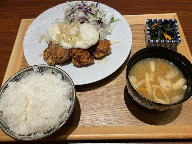 焼鳥 ハレツバメ 丸ノ内センタービル店的實拍高清圖