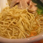真鯛らーめん 麺魚 秋葉原UDX秋葉原拉麺劇場店的实拍图
